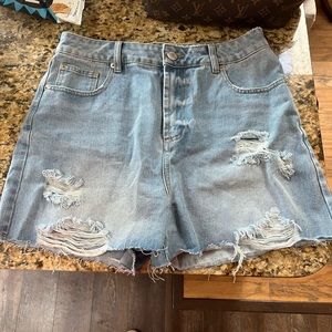 Nasty Gal - Light Wash Denim Shorts